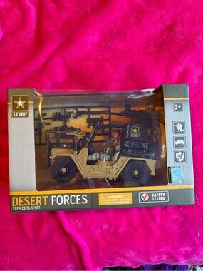 U.S. Army Tan & Black Desert Forces Military Playset - 11 Piece